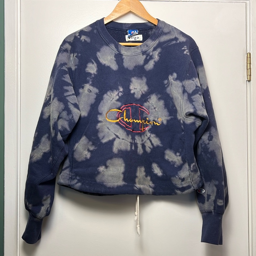 Champion Virgo Tie-Dye Sweatshirt With Drawstring Bottom - Large